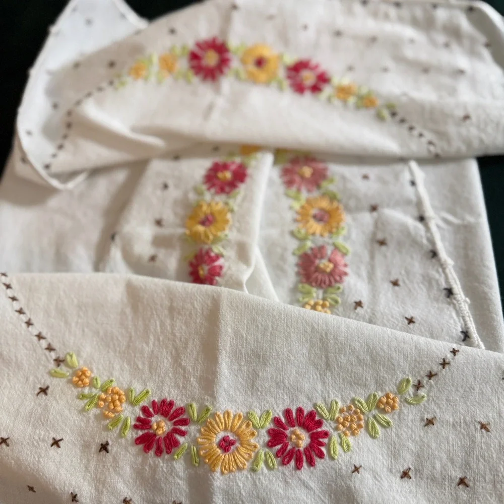 Vintage Hand Embroidered Floral Cross Tablecloth White Cotton Linen Table Runner